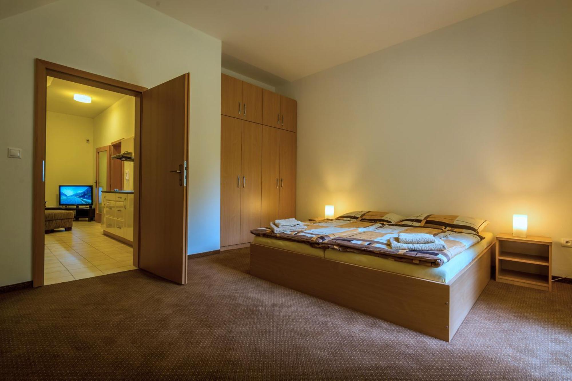 Apartmany Weissov Dom Banská Štiavnica Kamer foto