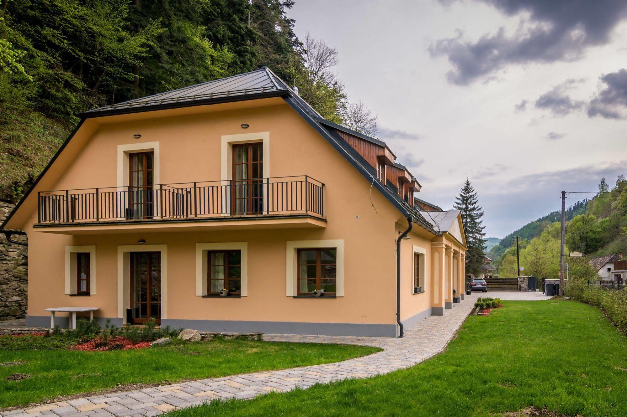 Apartmany Weissov Dom Banská Štiavnica Buitenkant foto