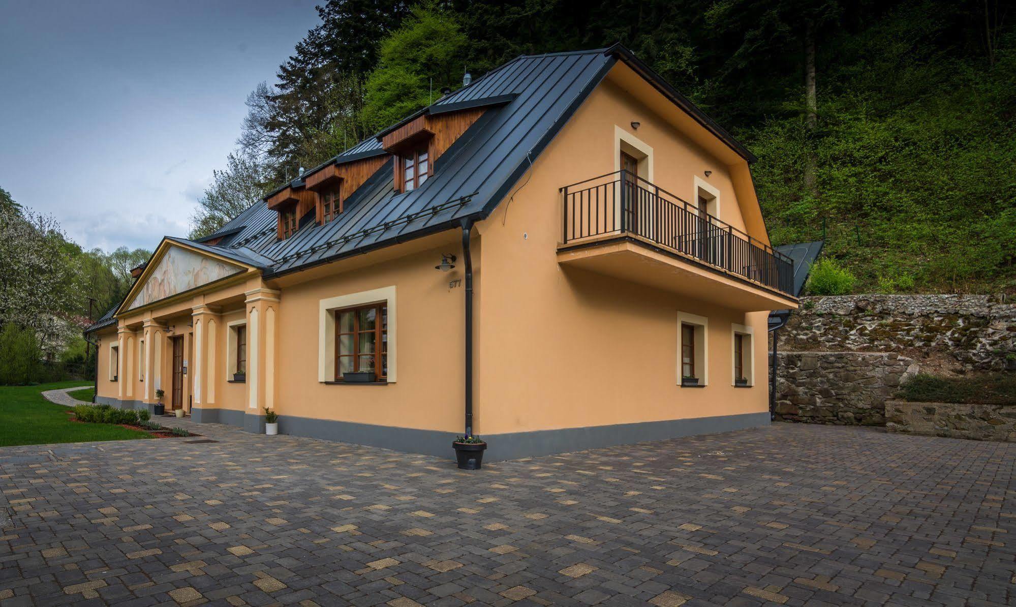 Apartmany Weissov Dom Banská Štiavnica Buitenkant foto